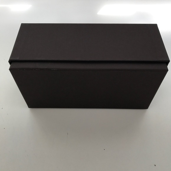 Tom Ford Sunglasses Box - Picture 3 of 4